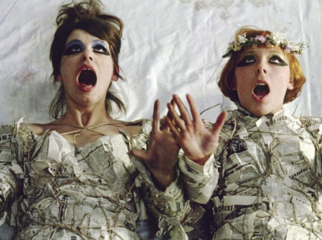 "Daisies" ("Маргаритки")