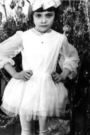 Ольга Сумская показала, как выглядела в детстве