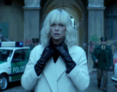 Netflix снимет сиквел "Атомной блондинки"