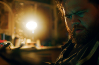 Птица в клетке