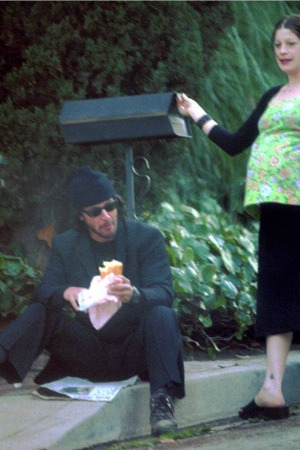 Кіану Рівз і його дівчина-актриса Дженніфер Сайм, 1999