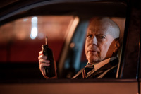 Опівночі у високій траві