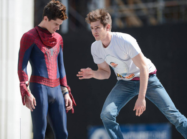 Эндрю Гарфилд и его дублер