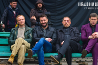 Я работаю на кладбище