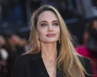 Анджеліна Джолі стала обличчям першого французького Time