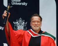 Шварценеггер получил почетную докторскую степень в Университете Ольстера