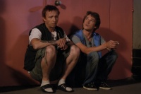 Поцілунок крізь стіну