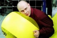 Изображая жертву