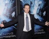 Марк Уолберг плачет над фильмами