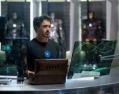 Мировую премьеру "Железный человек" перенесли Мировую премьеру "Железный человек" перенесли