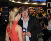 Известный телеведущий готовится к разводу