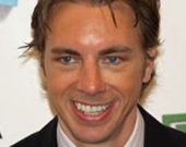 "Терминатор" пообещал задавить поклонника дочери