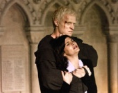 Беттани не привыкать быть негодяем