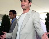 Брэд Питт покупает аэропорт