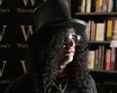 Слэш пишет саундтрек к мексиканскому фильму