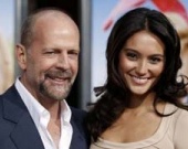 Брюс Уиллис женился