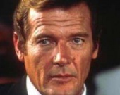 Экс-Джеймс Бонд получил звезду на Аллее Славы Экс-Джеймс Бонд получил звезду на Аллее Славы