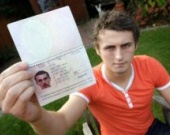 Настоящий Гарри Поттер живет в Англии и страдает