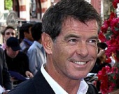 Броснан назвал "бондиану" сделкой с дьяволом