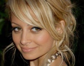 Николь Ричи снова лечится от алкоголизма