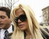 Девять причин смерти Анны Николь Смит