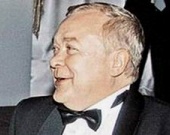 «Усатый нянь» стал дедом