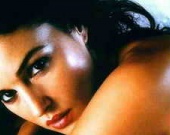 Возраст не властен над Моникой Беллучи (ФОТОРЕПОРТАЖ)