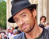 Жену Хью Джекмана не устраивает его торс