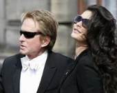 Майкл Дуглас разводится