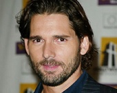 Эрик Бана опять станет комиком