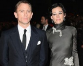 Джеймс Бонд идет под венец