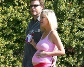 Тори боится родить девочку