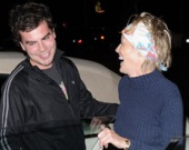 Стоун наслаждается романом с юным бойфрендом