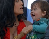 Сальма Хайек растит диктатора Сальма Хайек растит диктатора