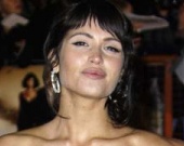 "Девушка Бонда" превратится в корову