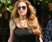 Линдсей Лохан обвиняет в краже "старого друга"