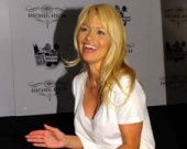 Памела Андерсон: чудеса макияжа