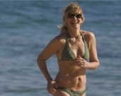 Джулия Робертс в бикини и без фотошопа