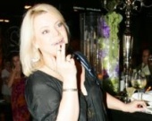 Яну Поплавскую заподозрили в беременности