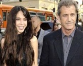 Первое фото дочки Мела Гибсона