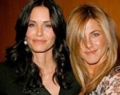 На Кортни Кокс подействовало проклятие Энистон