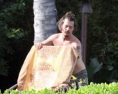 Джонни Депп расслабляется на Гавайях