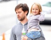 Тоби Магуайр и его малышка Руби Свитхарт