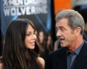 Мел Гибсон избил папарацци