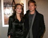 Питт и Джоли собираются удочерить девочку из Бирмы