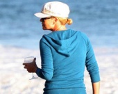 Идеальный отдых для Шарлиз Терон