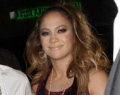 Дженнифер Лопес решила спрятаться