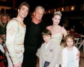 Майкл Дуглас с детьми