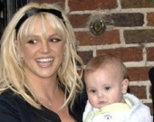 Бритни не дают развестись