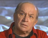 Лев Дуров сломал ногу